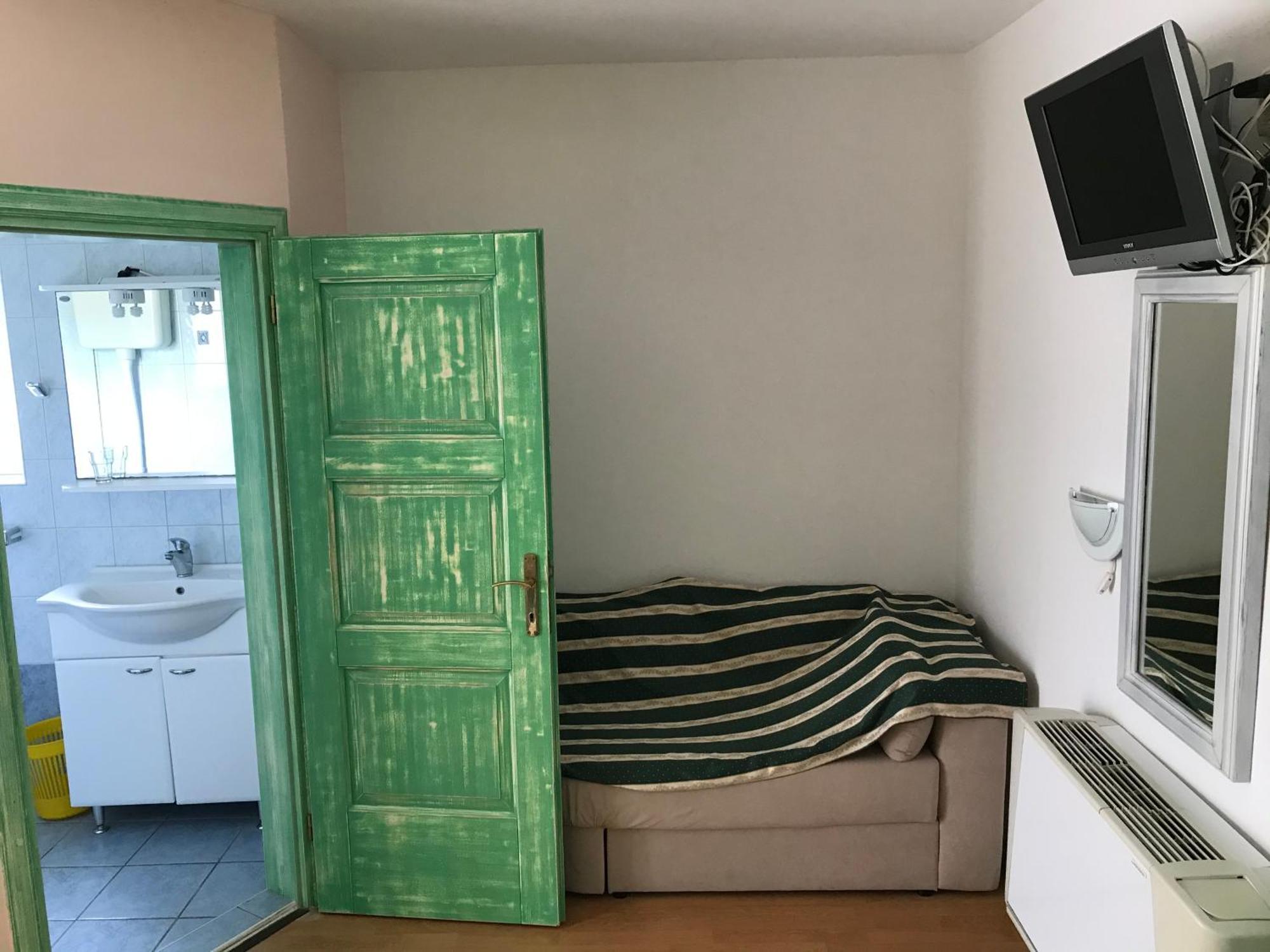 Pansion Dragica