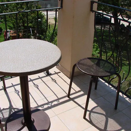 Pansion Dragica Apartment Rab Town Room photo