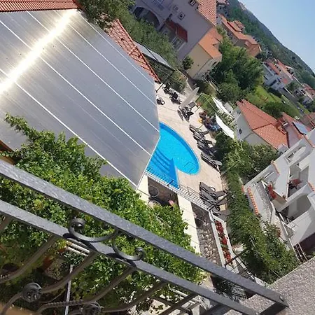 Pansion Dragica Apartment Rab Town Exterior photo